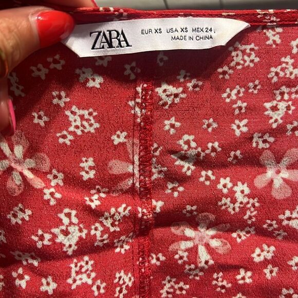 Cute Zara Summer Dress - Floral Mini Dress - Quarter Sleeve - Low Cut - Size XS - Picture 3 of 4